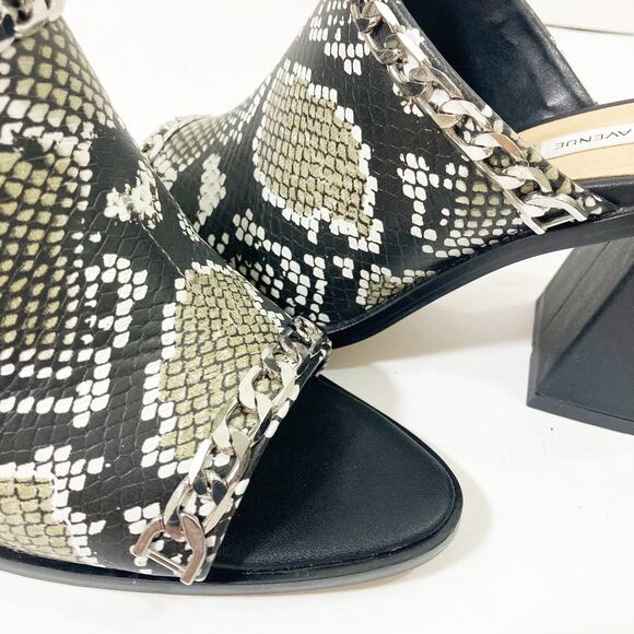 Snake embossed peep toe mules, womens 7.5 python pattern chain trim chunky heels - Picture 9 of 11